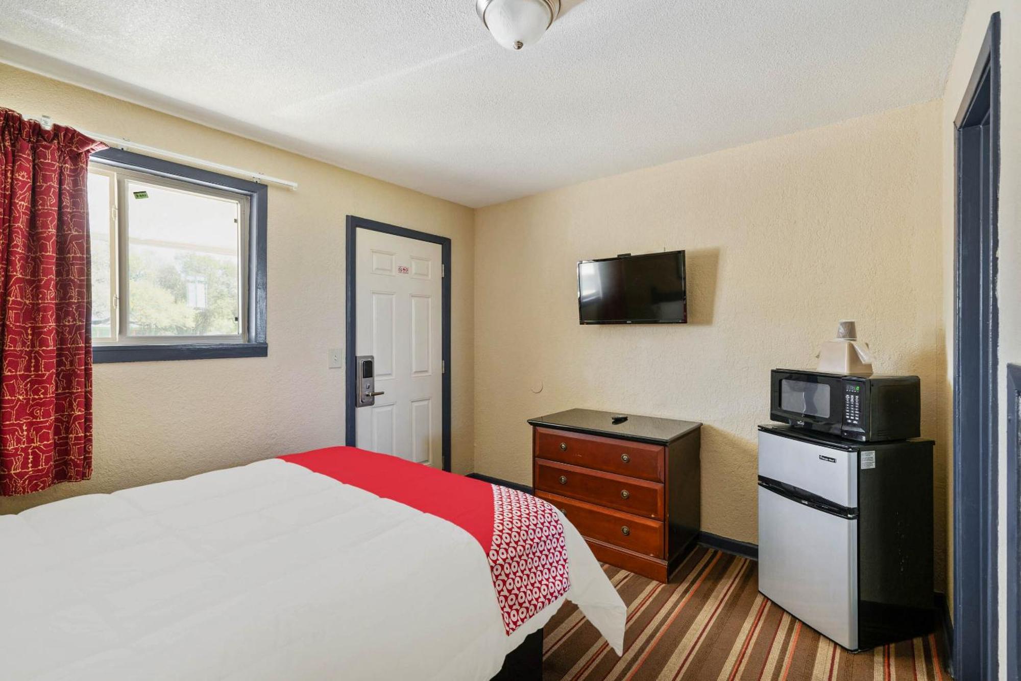 Oyo Hotel Luling Tx Downtown I-10/Us-90 Bagian luar foto